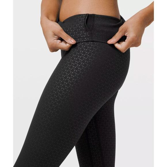 Lululemon Align Leggings 2 25" Lattice Work Embossed Black - Picture 1 of 7